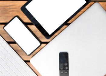 The Impact of Mobile Devices: Revolutionizing Communication and Connectivity