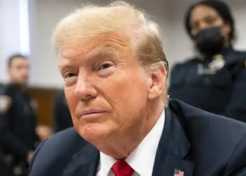 مذاکرات هیئت منصفه دادگاه دونالد ترامپ برای اعلام رأی  پرونده «حق‌السکوت»