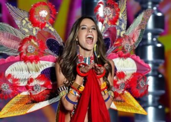 The popular annual runway show from Victoria’s Secret, featuring supermodels with jewel-encrusted bras and angel wings, will be back this fall season after a gap of nearly six years.
