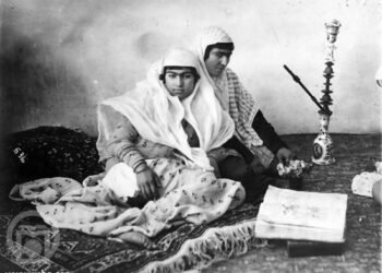 انتشار هزاران عکس قاجاری در اینترنت برای اولین بار