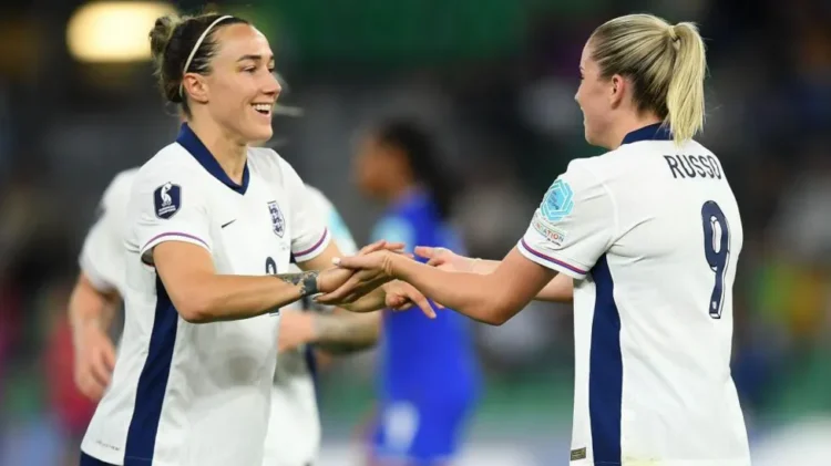 England boosted their chances of qualifying for Euro 2025 with a strong display to beat France in Saint-Etienne.