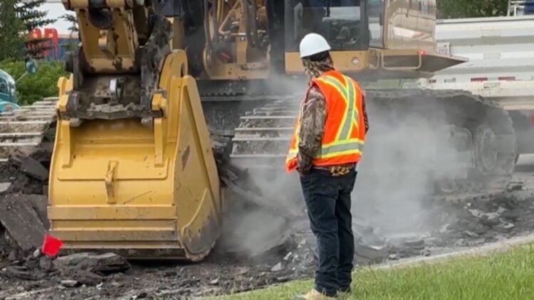 شهرداری میگوید آژانس ثالث برای بررسی قطعی اصلی آب کلگری تحقیق می کند