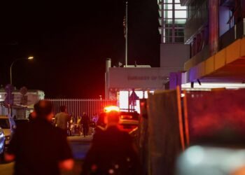 حمله پهپادی به تل‌آویو که حوثی‌ها مسئولیت آن را به عهده گرفتند، یک کشته بر جا گذاشت