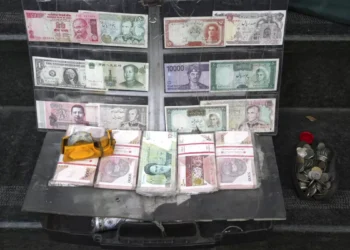 نقدینگی در ایران در پایان سال گذشته به مرز ۸ هزار تریلیون تومان رسید