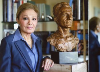 شهبانو فرح پهلوی: امیدوارم ایران درگیر جنگ نشود