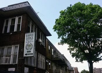 Police: New York City district attorney’s office staffer tried to make a bomb to blow up migrant shelter,