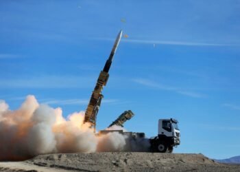 یک مقام ارشد کاخ سفید: ایران برای حمله موشکی به اسرائیل آماده می‌شود