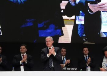 پایان پرچالش اجلاس کاپ ۲۹ در باکو؛ تصویب توافق ۳۰۰ میلیارد دلاری برای مقابله با تغییرات اقلیمی