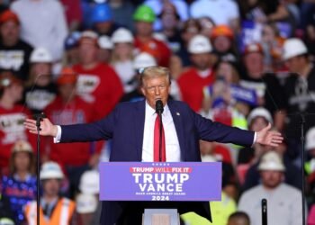 اعلام پیروزی دونالد ترامپ در انتخابات ریاست جمهوری آمریکا و واکنش رهبران جهان