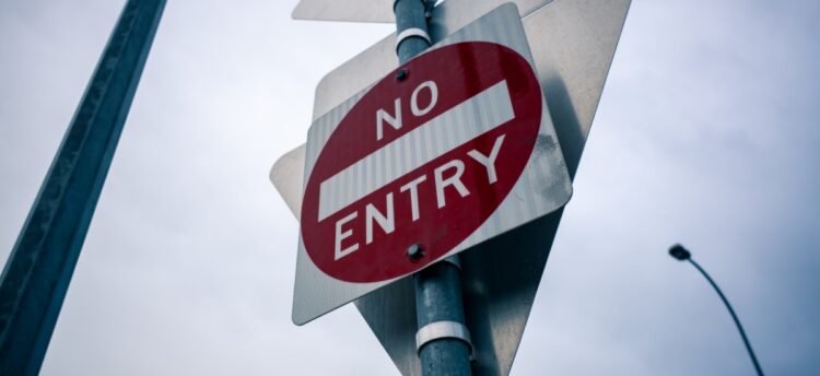 هشدار دانشگاه‌های آمریکا به دانشجویان خارجی برای بازگشت پیش از تحلیف ترامپ