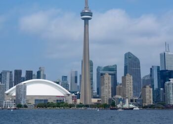 Toronto’s Population Surpasses 7 Million, Driven by Migration