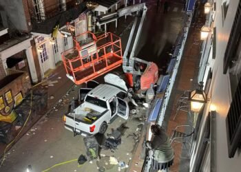 حمله مرگبار کامیون به جمعیت در نیواورلئان: ۱۰ کشته و ۳۰ زخمی