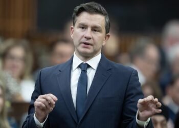 دیدگاه پیر پویلیور درباره مهاجرت