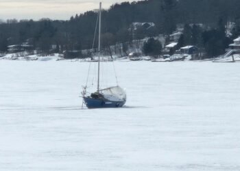 Sailor Trapped in Georgian Bay Ice Sparks Concern