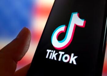 TikTok Begins Restoring Service to U.S. Users Amid Legal and Political Uncertainty