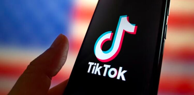 TikTok Begins Restoring Service to U.S. Users Amid Legal and Political Uncertainty