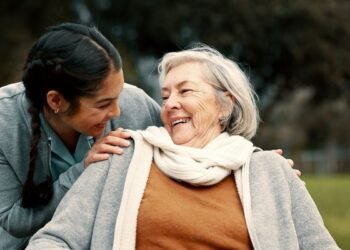 شرایط جدید مسیرهای اقامت دائم برای کارگران مراقبت خانگی