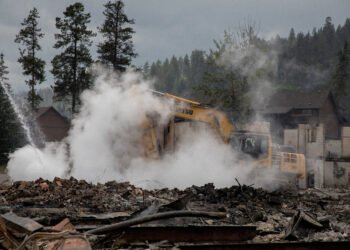 Canada’s Extreme Weather Crisis: Billions in Claims and Climbing Premiums