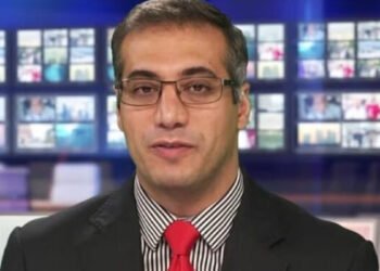 پایان اعتصاب غذای رضا ولی‌زاده پس از همراهی مادرش با اعتصاب