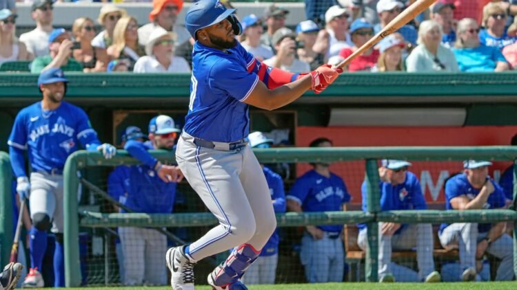 Guerrero Jr. Denies Seeking Soto-Level Deal