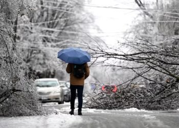 Toronto Faces Weekend Ice Storm