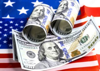 سلطه دلار در مبادلات جهانی؛ واقعیت اقتصادی فراتر از تلاش‌ها برای کاهش وابستگی