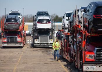 Canada Hits Back with Auto Tariffs and Industry Support