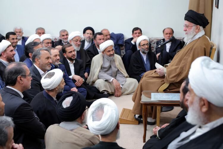 خامنه‌ای: به مذاکرات خوش‌بین نیستیم؛ به طرف مقابل بدبینیم!!!