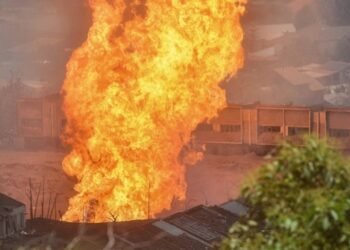 Gas Pipeline Explosion Near Kuala Lumpur Injures Over 100, Destroys Homes