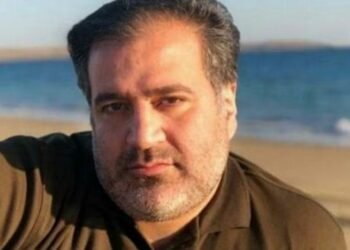 مهدی محمودیان: خامنه‌ای کشور را به لبه فروپاشی رسانده است