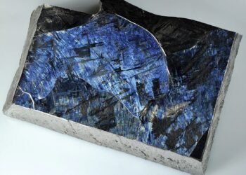 توافق آمریکا و اوکراین بر سر فلزات کمیاب