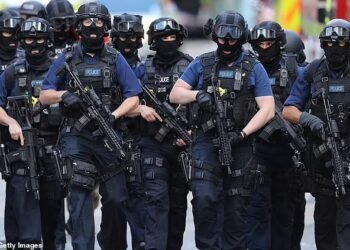 توطئه در سایه: چهار ایرانی در بریتانیا متهم به طراحی حمله تروریستی