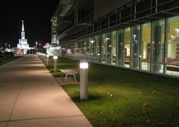 بازداشت مرد ۷۸ ساله به اتهام آزار جنسی کودک در پارک برمپتون