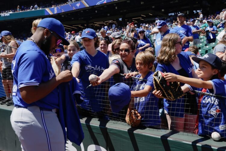 Borderline Boycott: Jays Fans Ditch Seattle Over Trump Talk