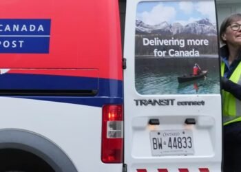 Canada Post Faces Major Cuts to Survive
