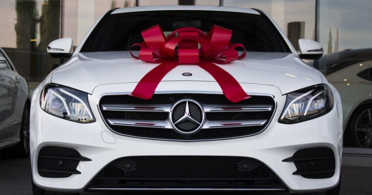 افزایش سرسام‌آور هزینه‌های خودرو در کانادا در سایه تورم و تعرفه‌ها