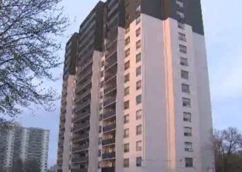 سقوط هولناک از طبقه دهم؛ کودک شش‌ساله در غرب تورنتو به شدت زخمی شد