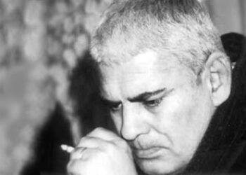 سایه امنیتی بر مزار شاملو؛ بیست‌وپنجمین سالگرد شاعر آزادی در سکوت سرکوب شد