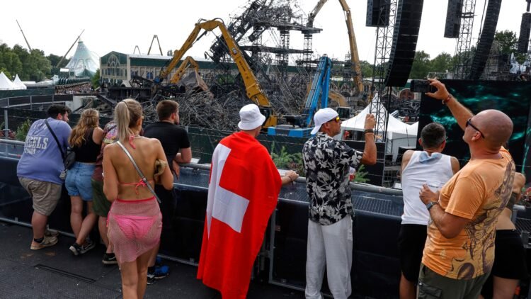 Tragedy at Tomorrowland: Canadian Woman Dies on Opening Night