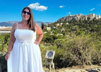 هشدار یک اینفلوئنسر کانادایی: «سفر را در لحظه پست نکنید!»