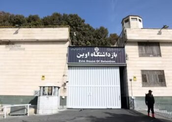 عبور از خمینی