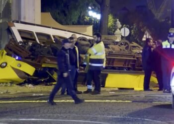 Lisbon tram derailment