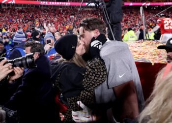 Taylor Swift Travis Kelce