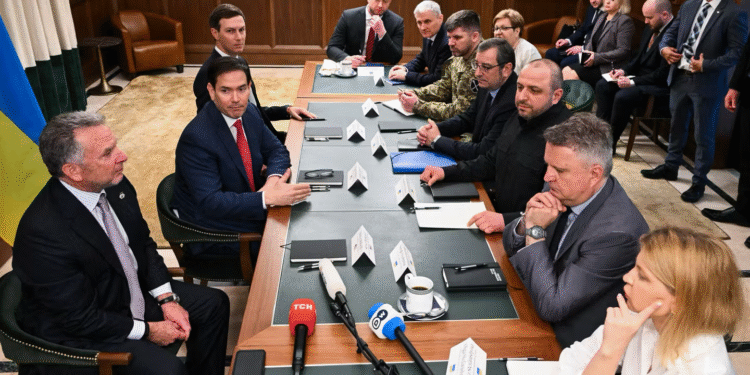 مذاکرات صلح اوکراین