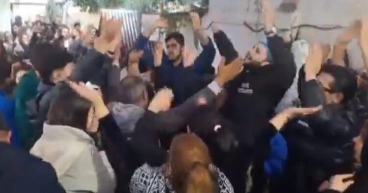 سوگواری سیاسی و رقص در سوگ