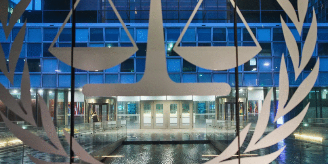 شکایت لاهه و جنایت علیه بشریت