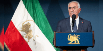 رضا پهلوی و سامانه گذار