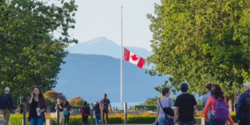 ورود دانشجویان جدید کانادا