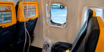 Ryanair window incident