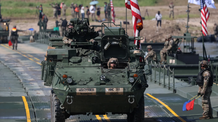 Trump reduces Korea drills